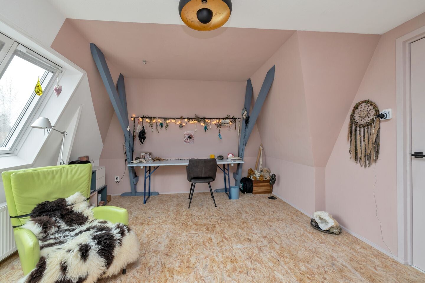 Vrijstaande woning te koop: Adriaan Geertsplein 3, Veendam
