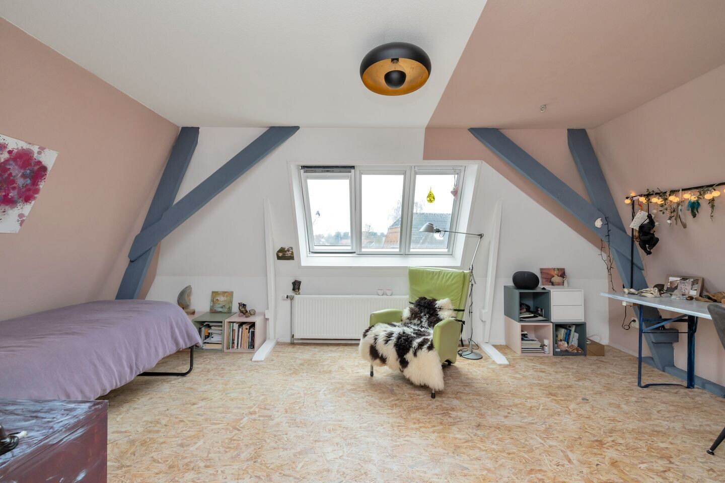 Vrijstaande woning te koop: Adriaan Geertsplein 3, Veendam