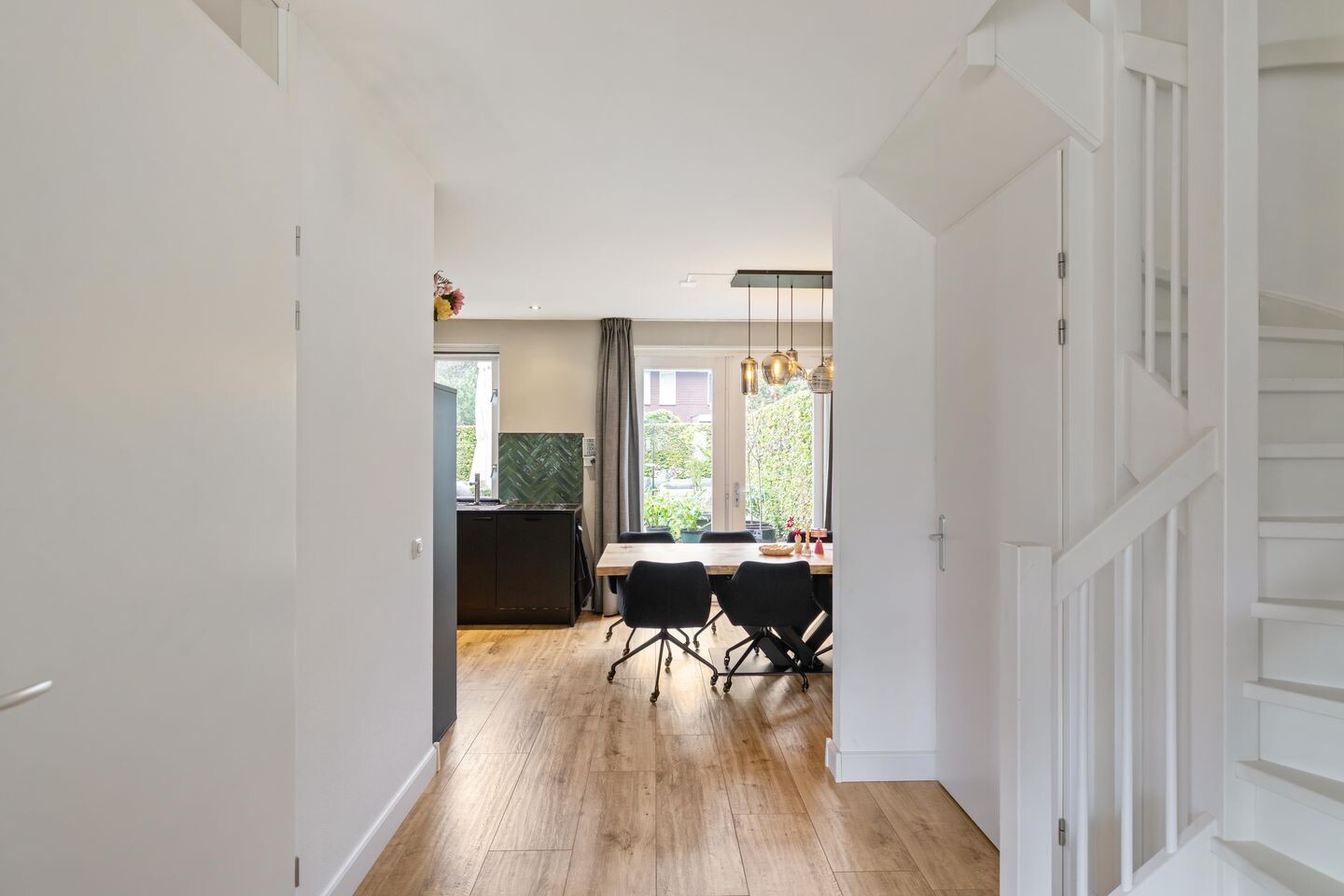 Twee-onder-één-kap te koop: Stationspark 16, Veendam