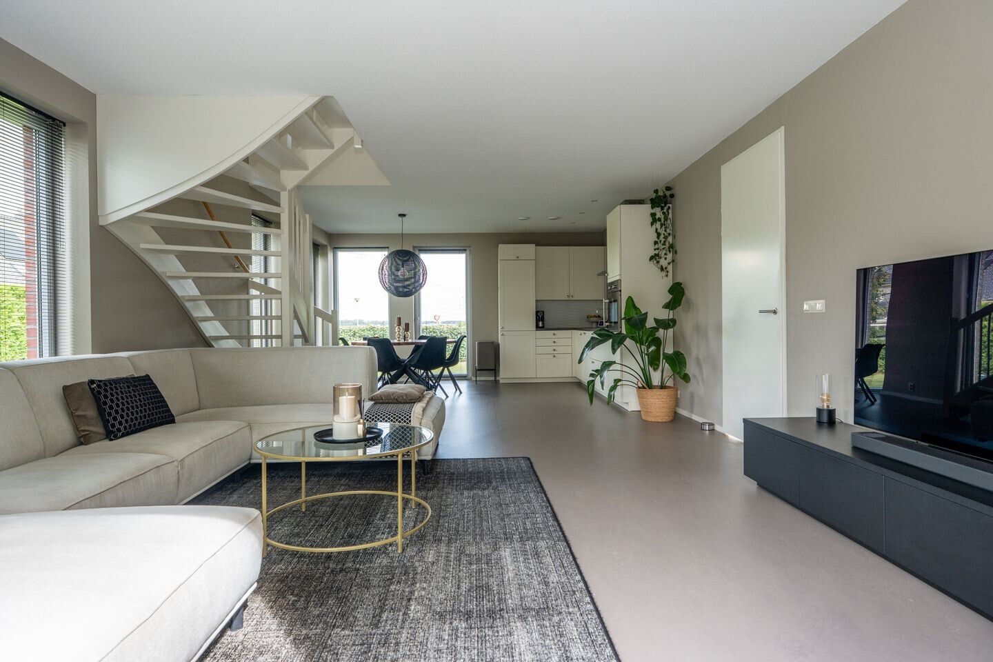 Vrijstaande woning te koop: De Wiede 3, Muntendam