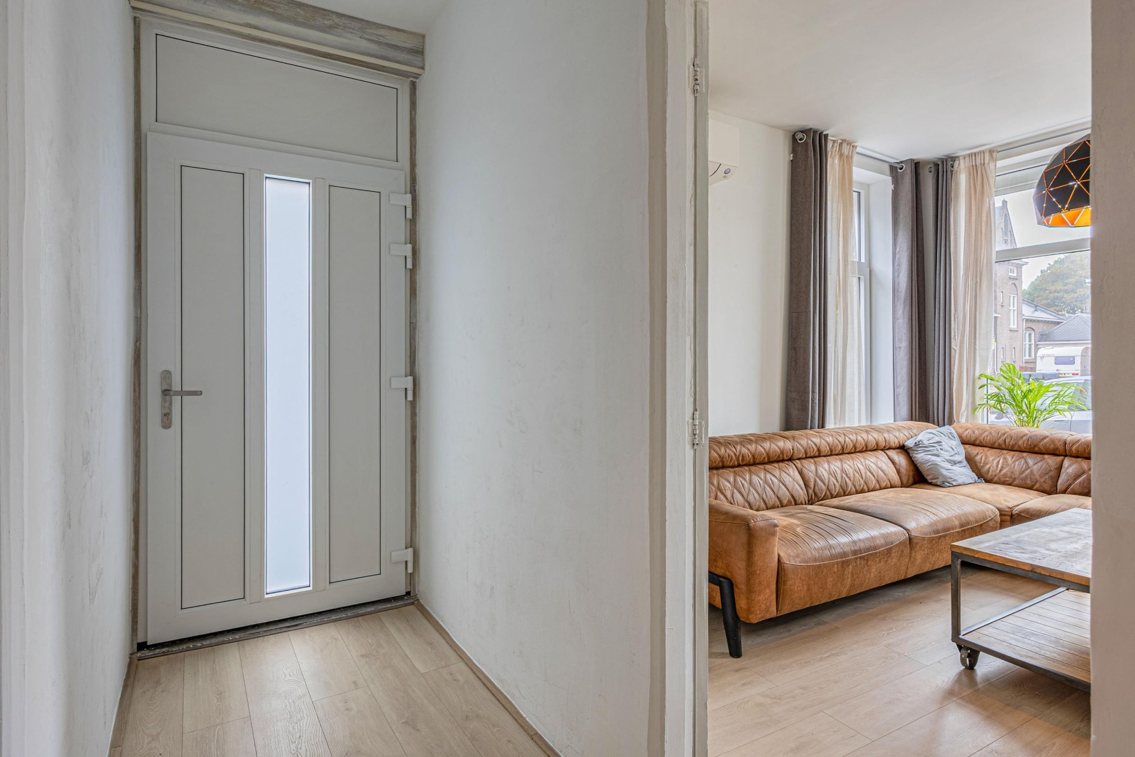Twee-onder-één-kap te koop: Hendrik Westerstraat 238, Oude Pekela