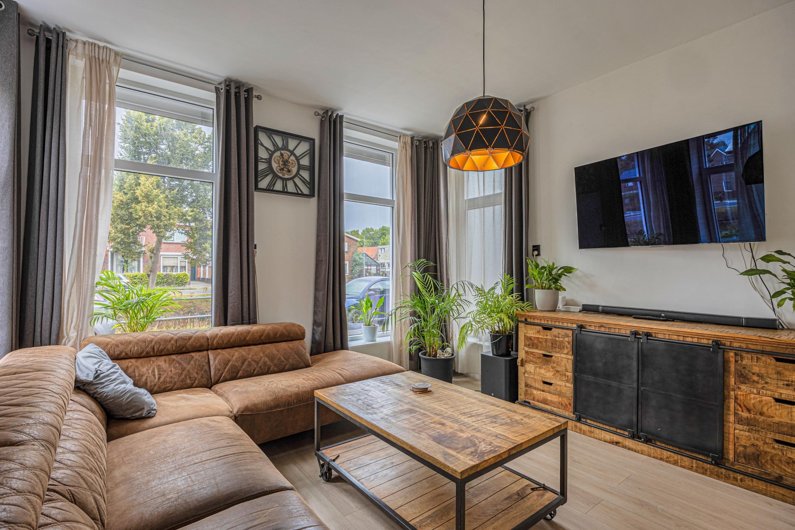 Twee-onder-één-kap te koop: Hendrik Westerstraat 238, Oude Pekela