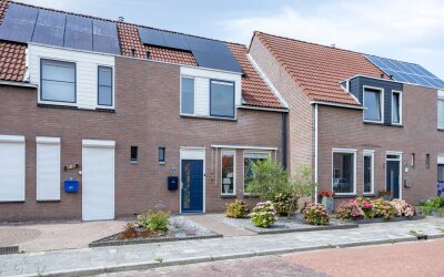 Burgemeester van Weringstraat 75