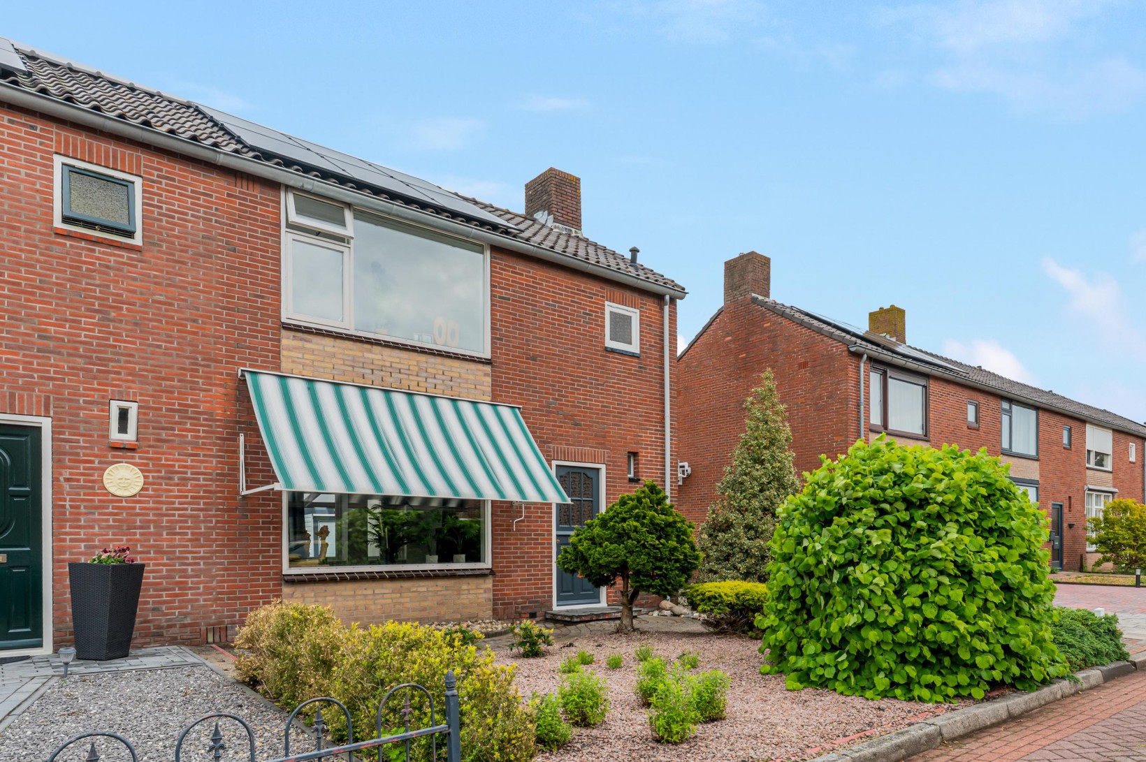 Hoekwoning te koop: Graaf Adolfstraat 14, Oude Pekela
