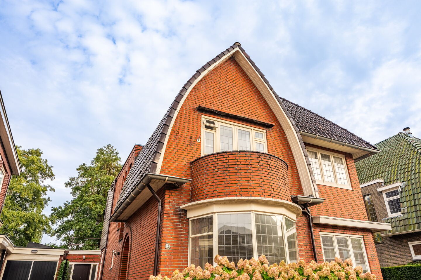 Hoekwoning te koop: Burg. Schönfeldsingel 13, Winschoten