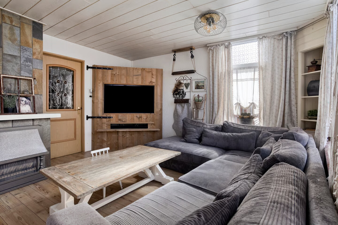 Vrijstaande woning te koop: Gasthuislaan 8, Winschoten