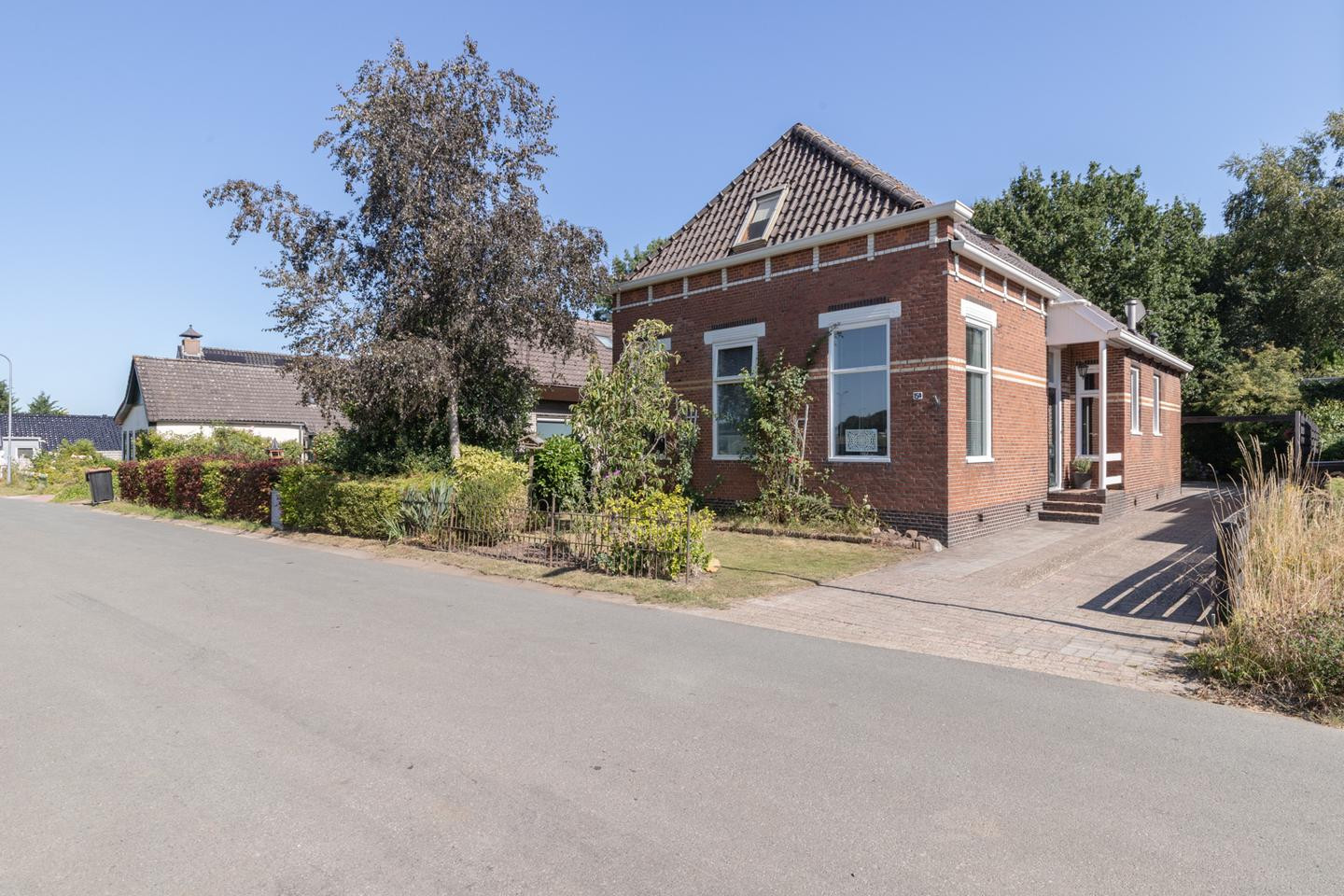 Vrijstaande woning te koop: Oostereinde 15A, Winschoten