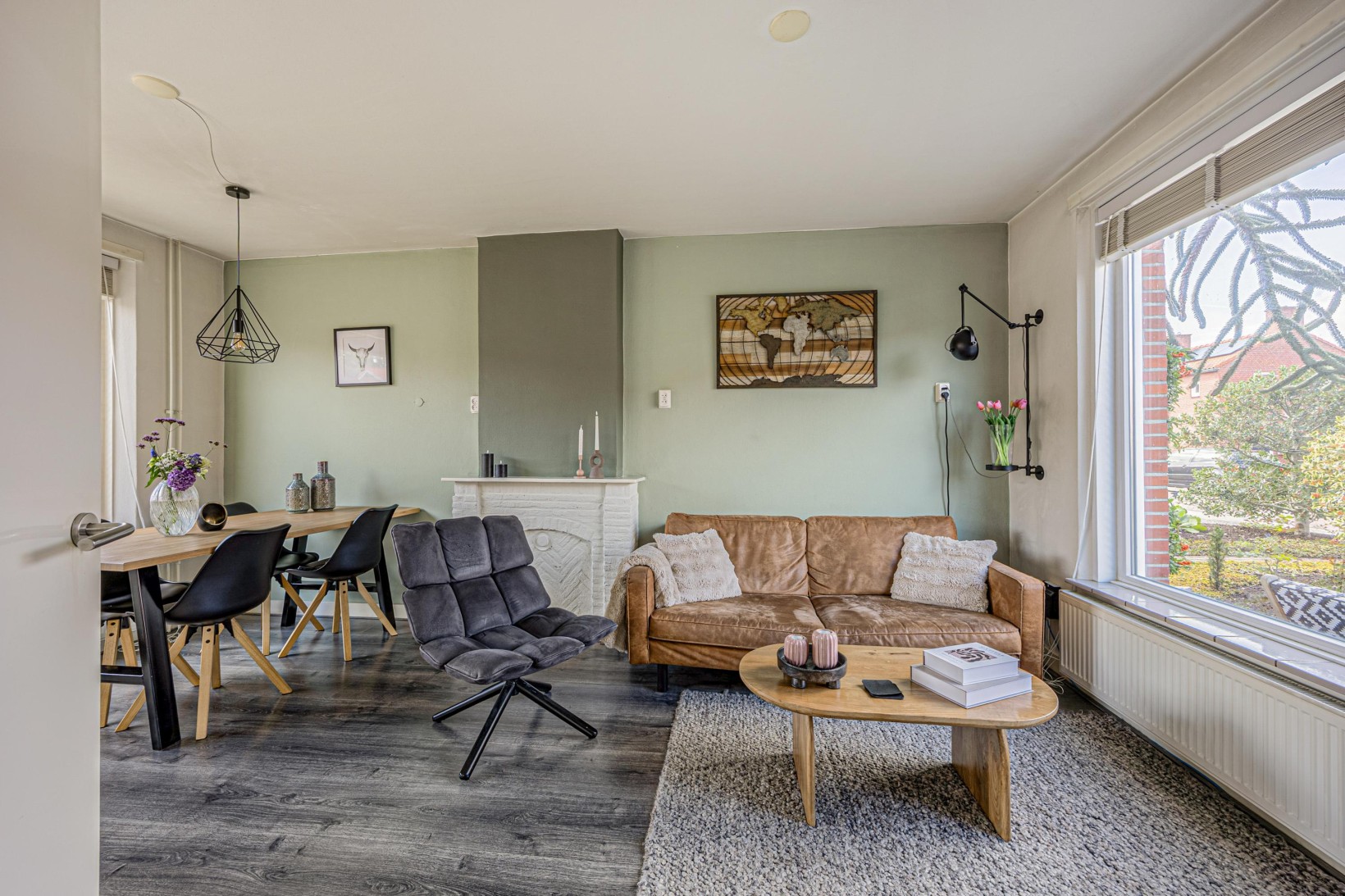 Tussenwoning te koop: Eikenlaan 24, Winschoten