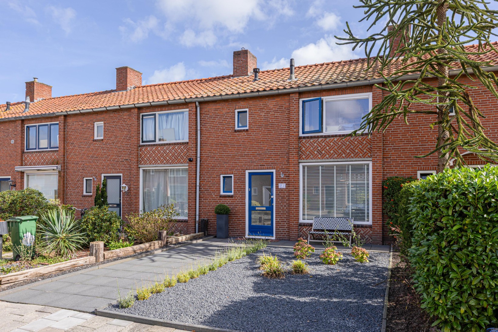 Tussenwoning te koop: Eikenlaan 24, Winschoten