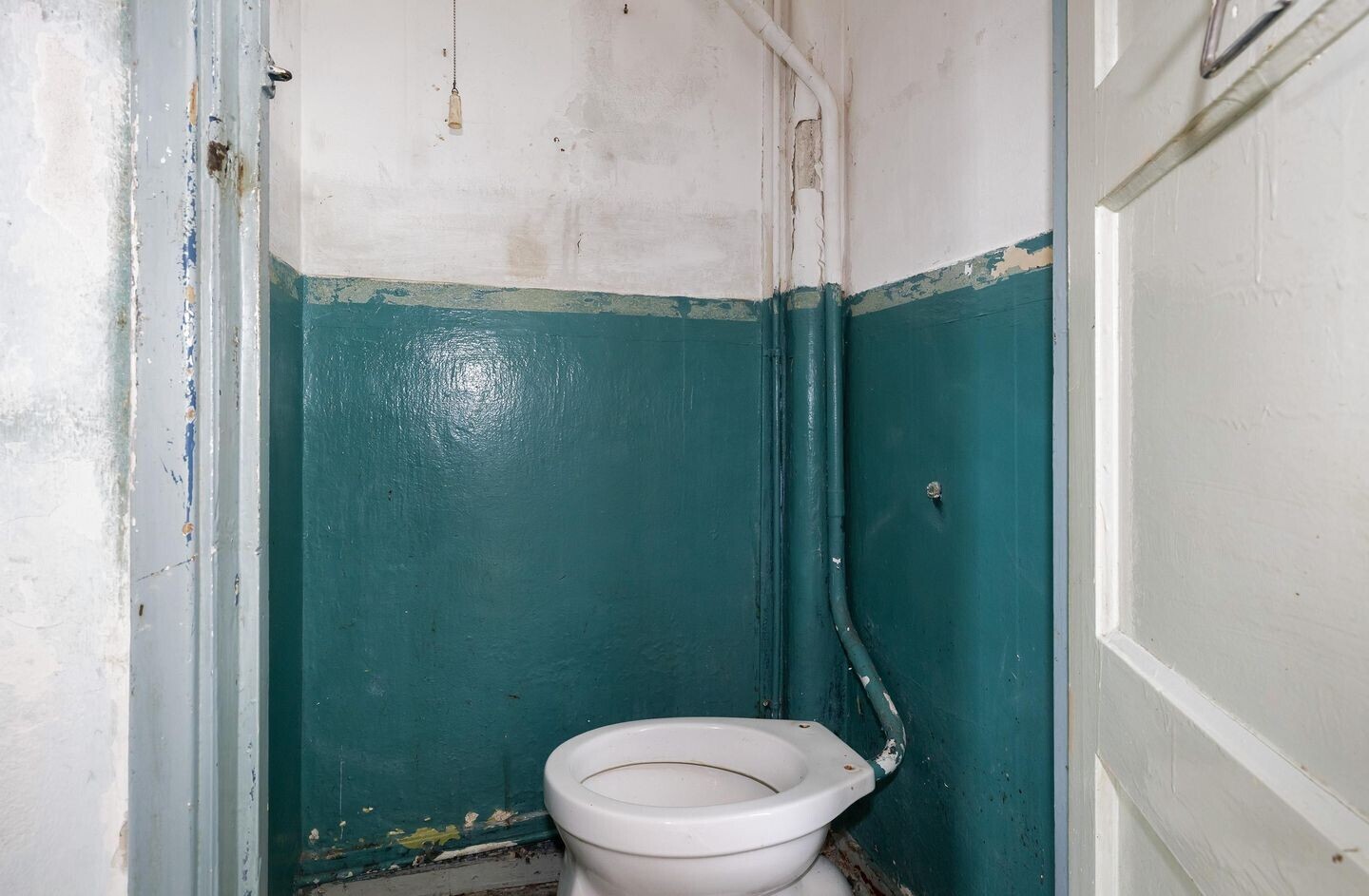Tussenwoning te koop: M.A. de Ruyterlaan 76, Winschoten