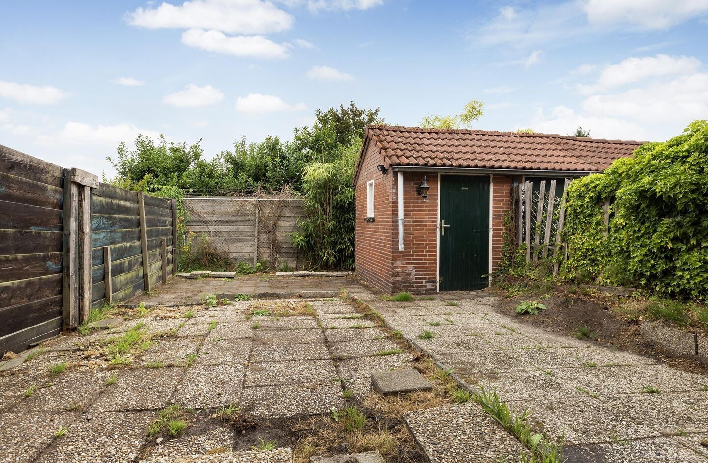 Tussenwoning te koop: M.A. de Ruyterlaan 76, Winschoten