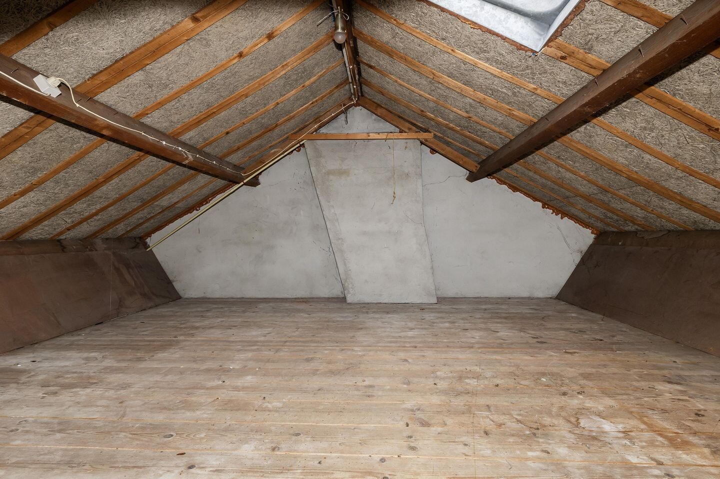Twee-onder-één-kap te koop: Dahliastraat 31, Winschoten