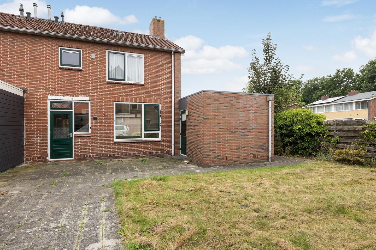 Twee-onder-één-kap te koop: Dahliastraat 31, Winschoten