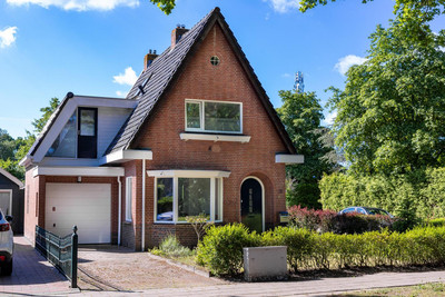 Bovenburen 13
