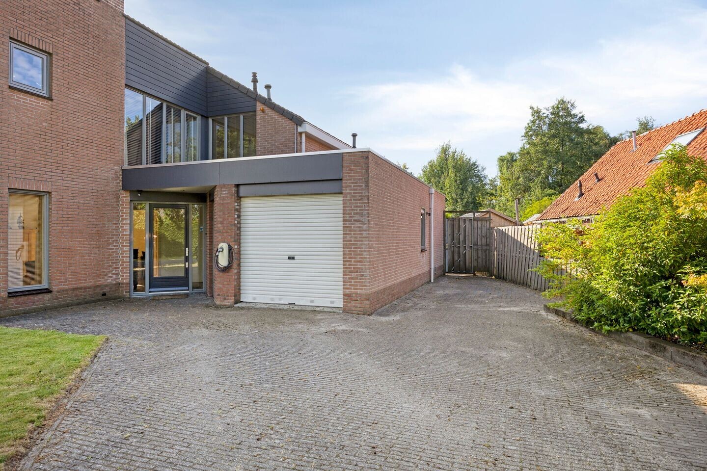Vrijstaande woning te koop: Kloosterlaan 33, Winschoten