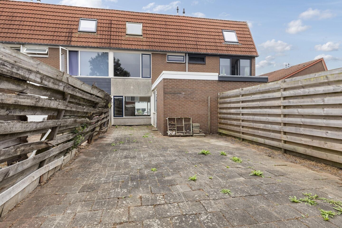 Tussenwoning te koop: Otterlaan 111, Winschoten