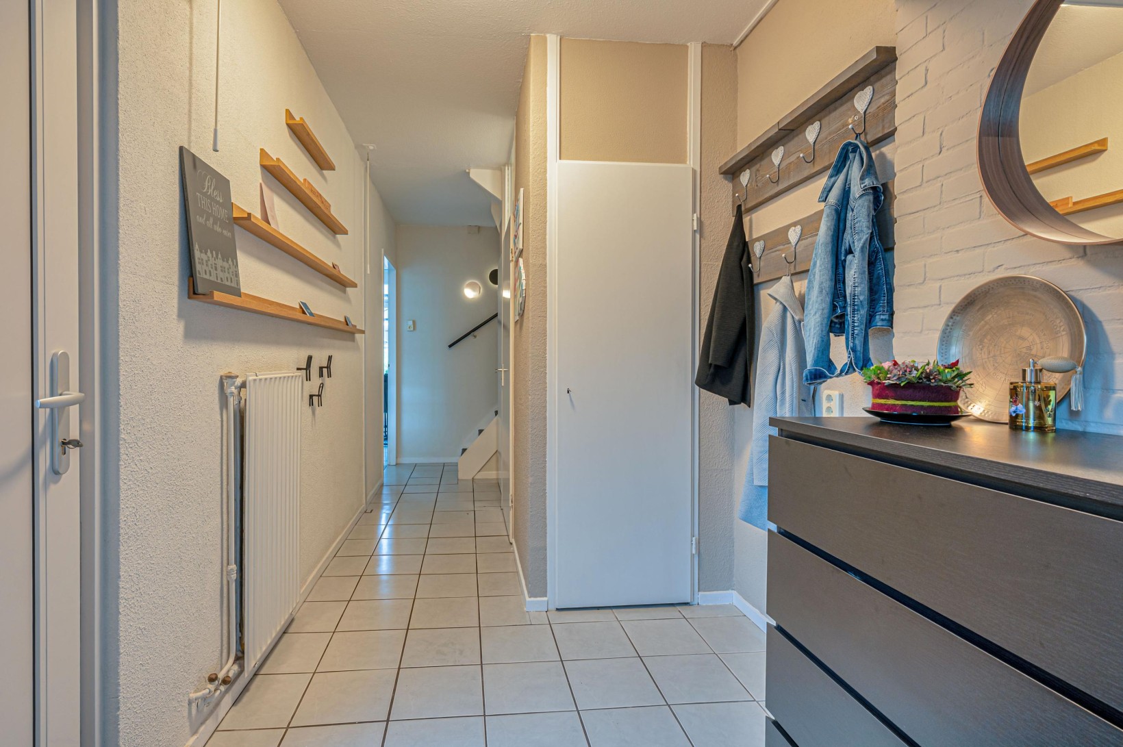 Tussenwoning te koop: Beverhof 38, Winschoten