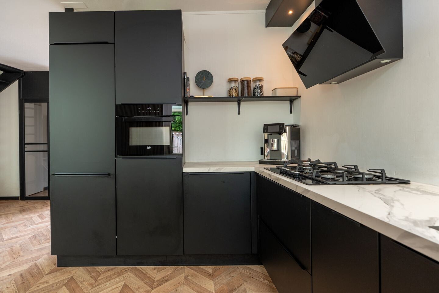 Tussenwoning te koop: Beverhof 106, Winschoten