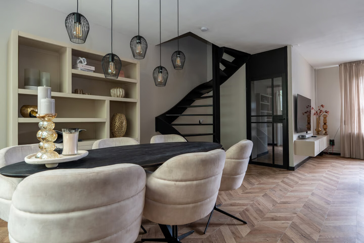 Tussenwoning te koop: Beverhof 106, Winschoten