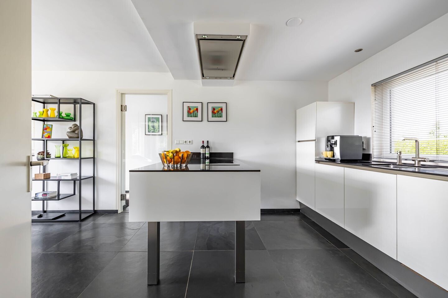 Vrijstaande woning te koop: Nieuweweg 34, Oostwold