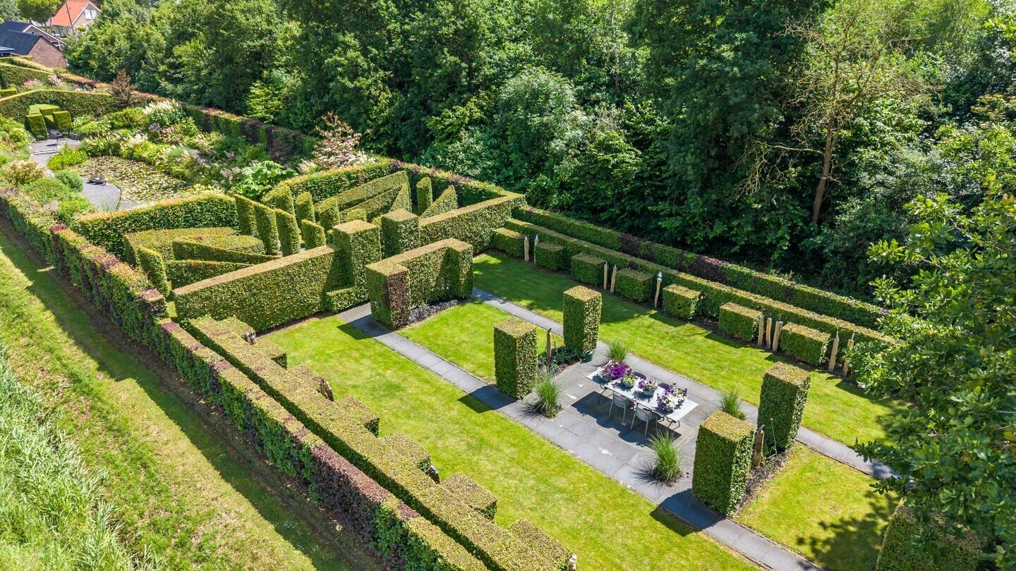 Vrijstaande woning te koop: Nieuweweg 34, Oostwold
