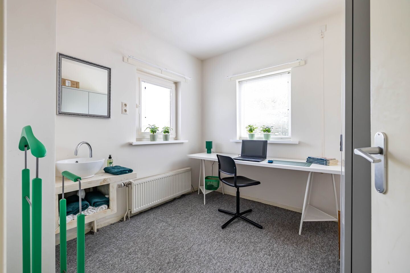 Vrijstaande woning te koop: Nieuweweg 34, Oostwold