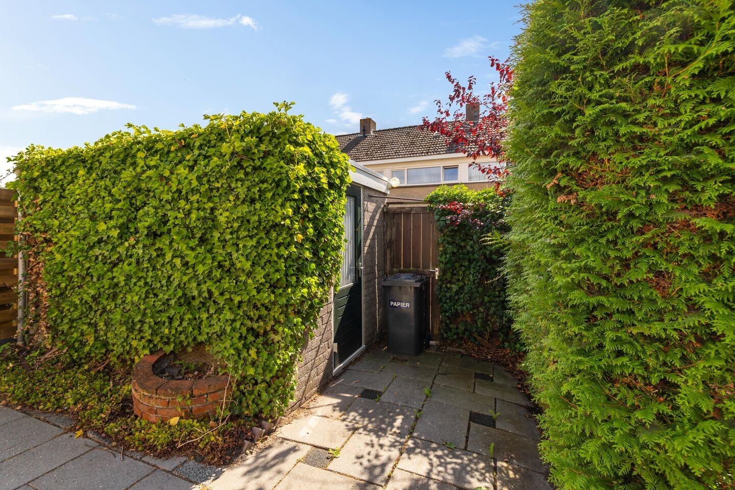 Hoekwoning te koop: Margrietstraat 19, Oostwold