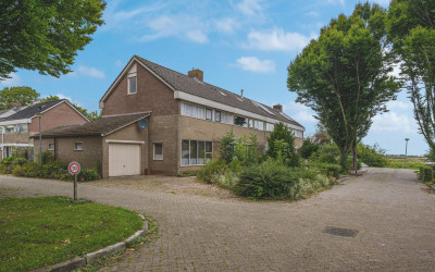 Raadhuisstraat 84