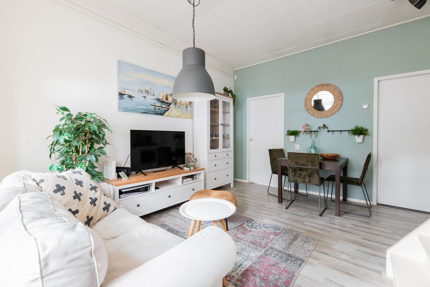 Tussenwoning te koop: Kleine Rozenstraat 42, Groningen