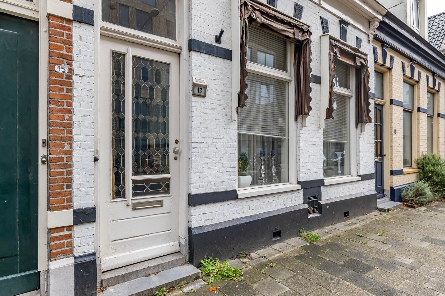 Tussenwoning te koop: Oostersingel 13, Groningen