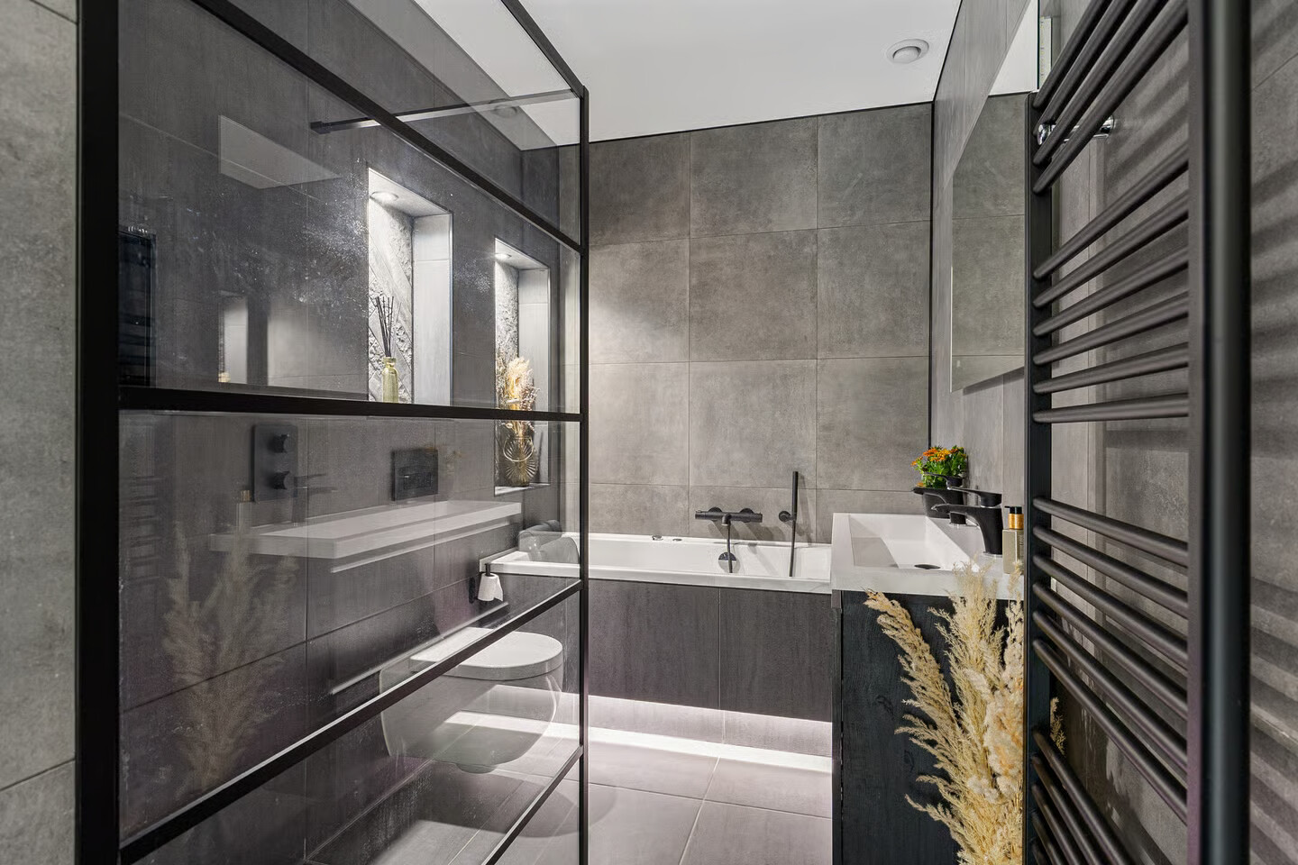 Appartement te koop: Linnaeusplein 40, Groningen