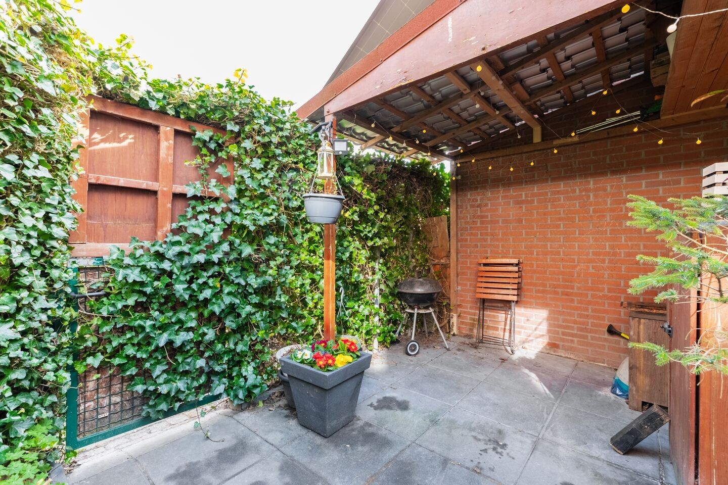 Hoekwoning te koop: Goudenregenstraat 21, Groningen