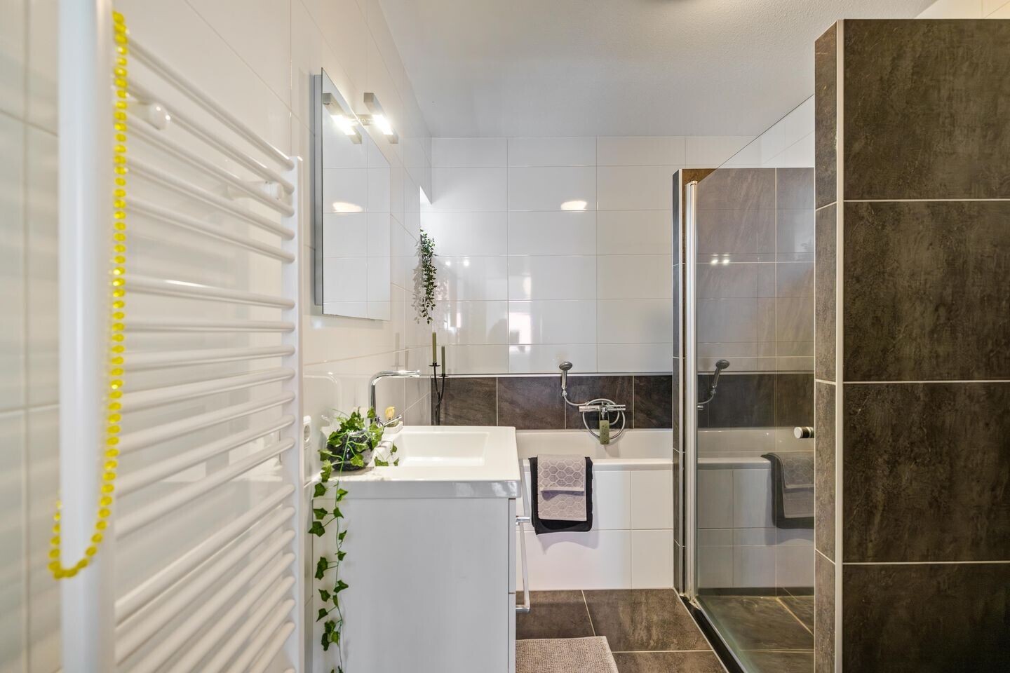 Tussenwoning te koop: Henk Cornelisstraat 7, Groningen