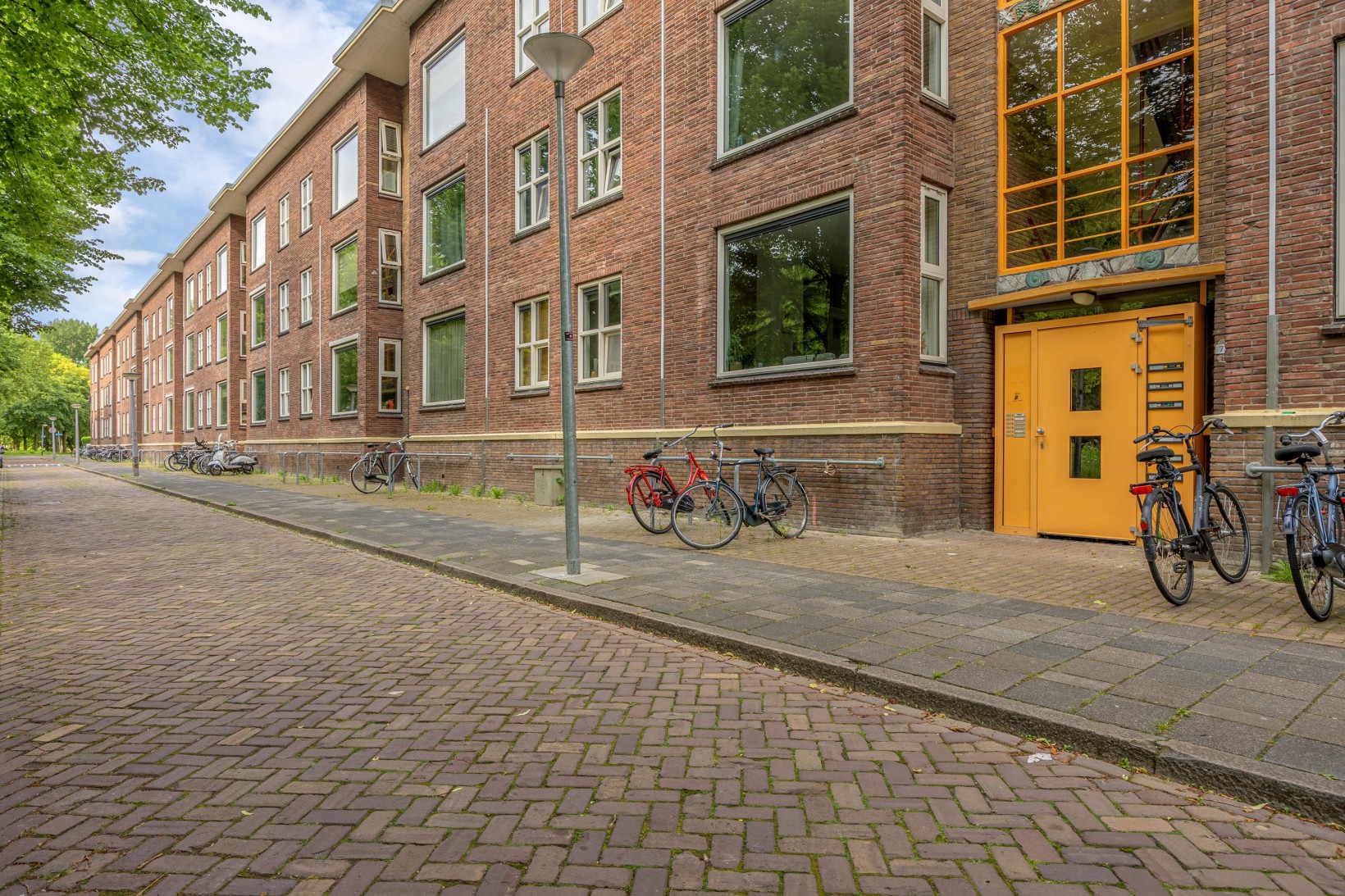 Appartement te koop: Paramaribostraat 76, Groningen
