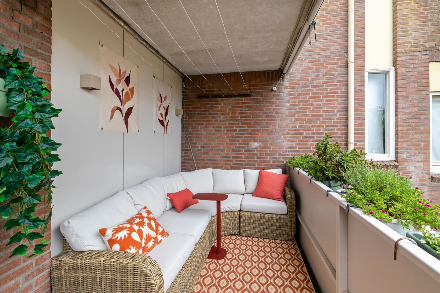 Appartement te koop: Almastraat 8A, Groningen