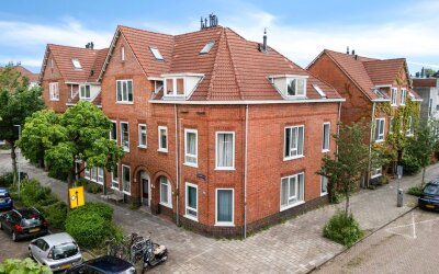 Koninginnel. 51-B
