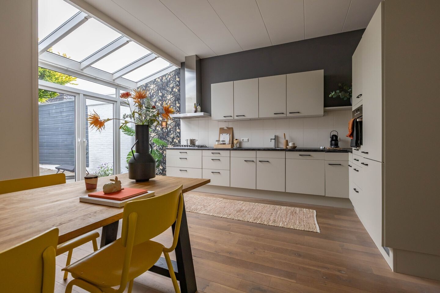 Tussenwoning te koop: Verlengde Grachtstraat 45, Groningen