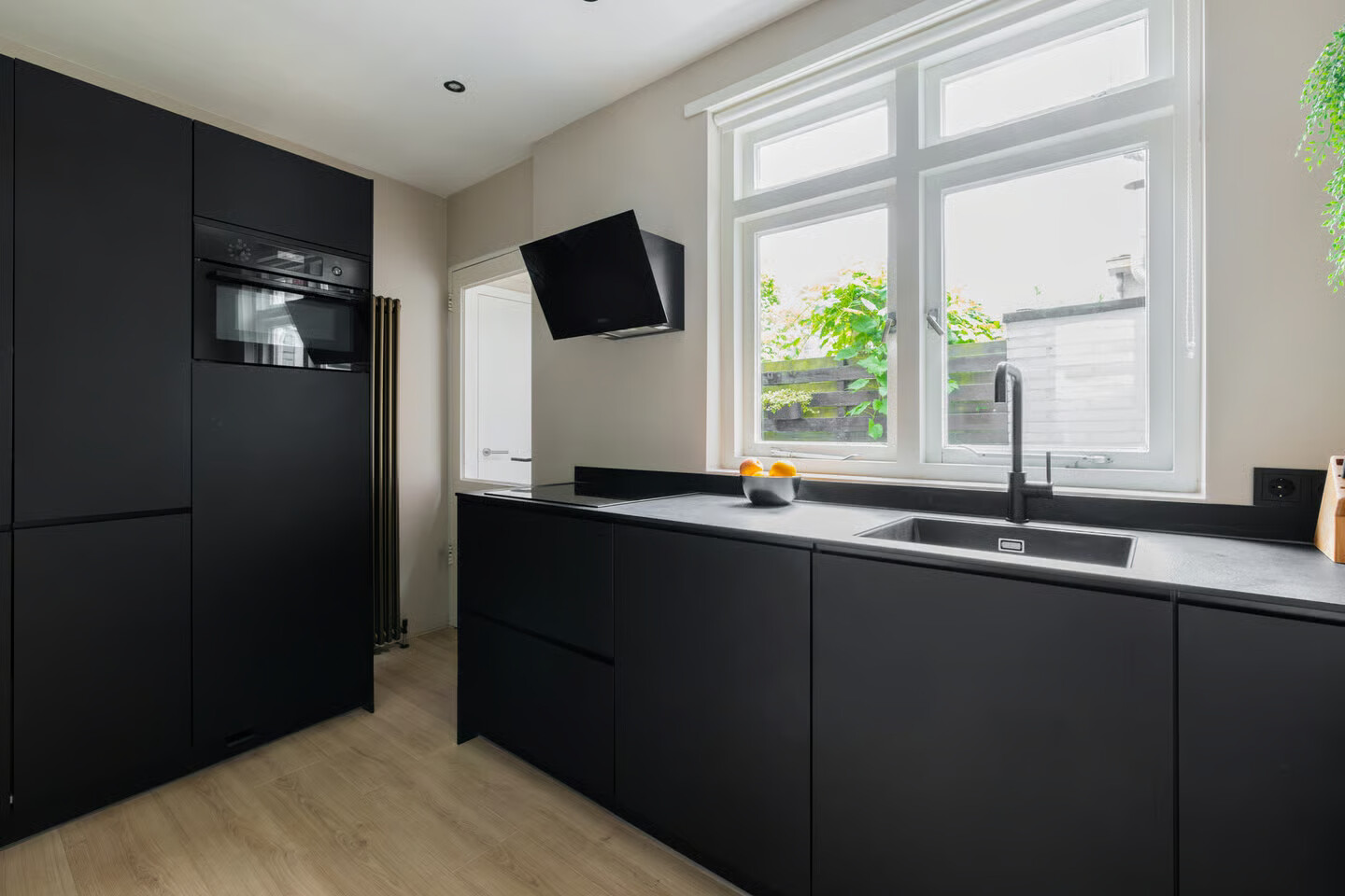Tussenwoning te koop: Kolfstraat 10, Groningen
