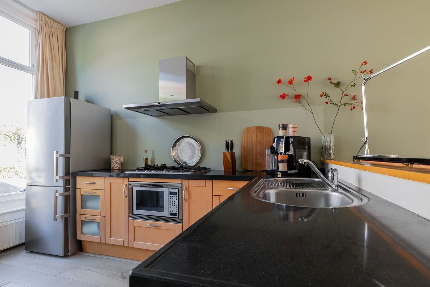 Tussenwoning te koop: Tuinbouwstraat 52, Groningen