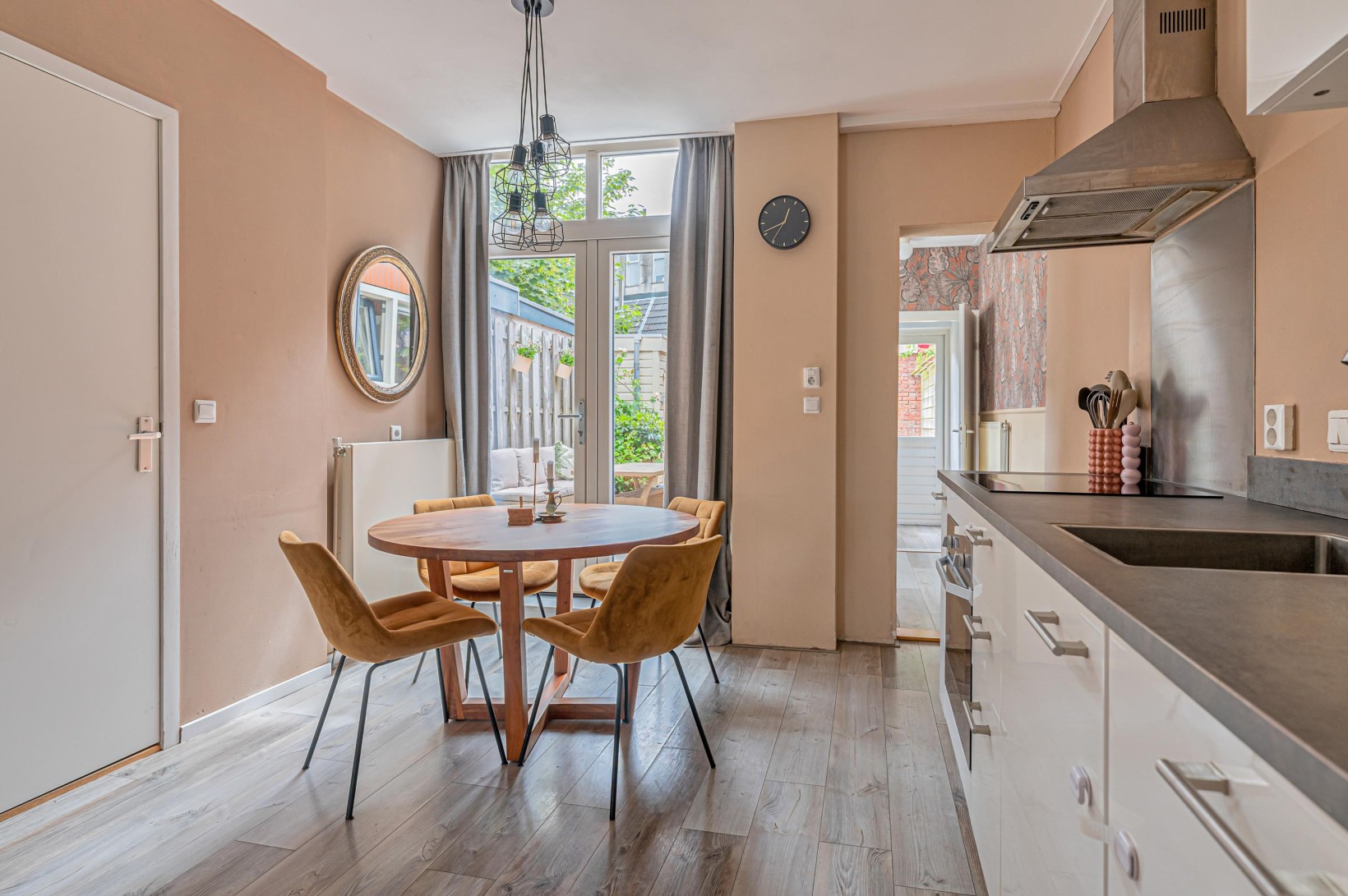 Tussenwoning te koop: Eerste Spoorstraat 4, Groningen