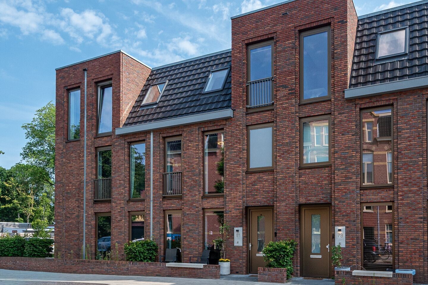 Tussenwoning te koop: Helper Westsingel 81, Groningen