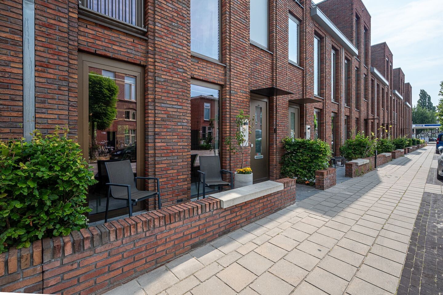 Tussenwoning te koop: Helper Westsingel 81, Groningen
