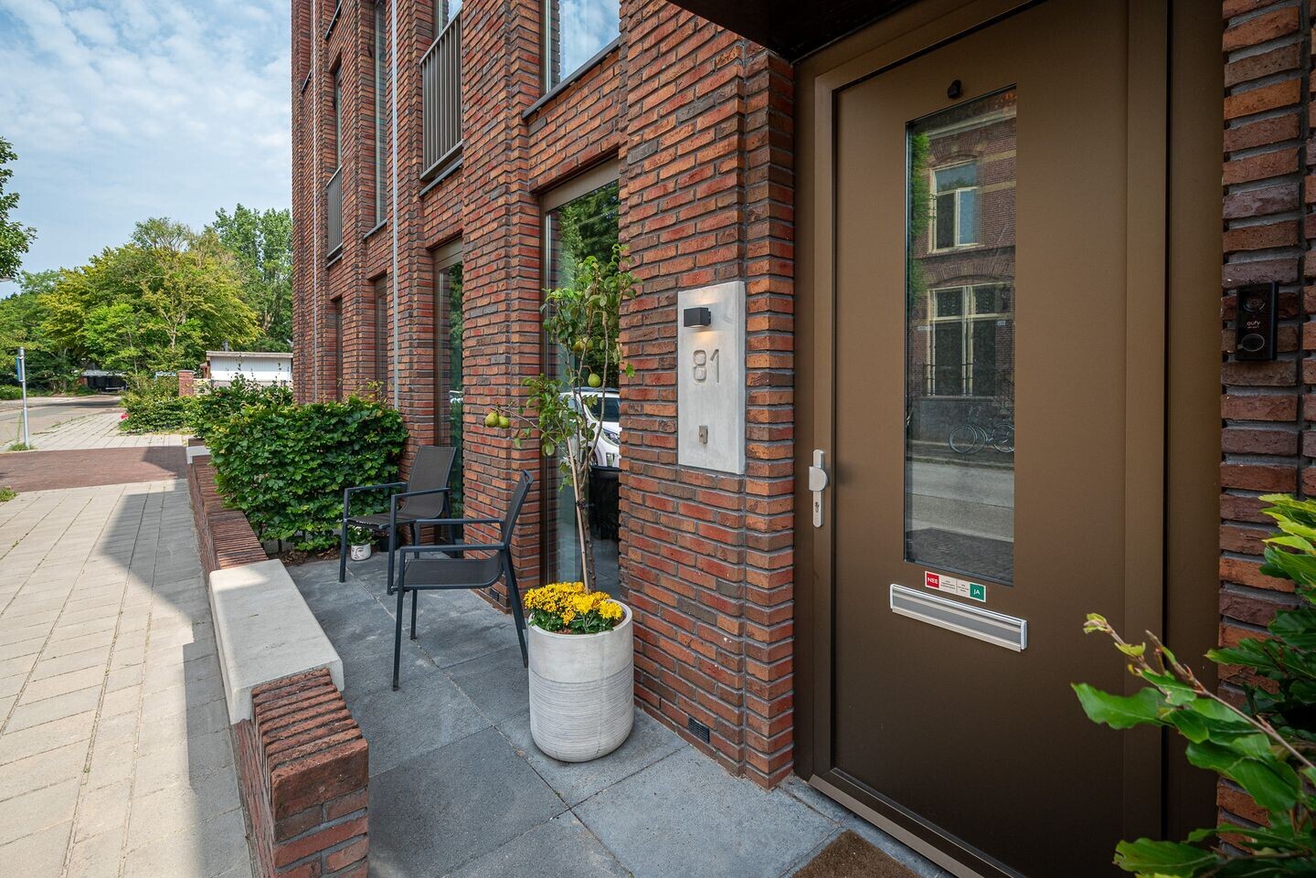 Tussenwoning te koop: Helper Westsingel 81, Groningen