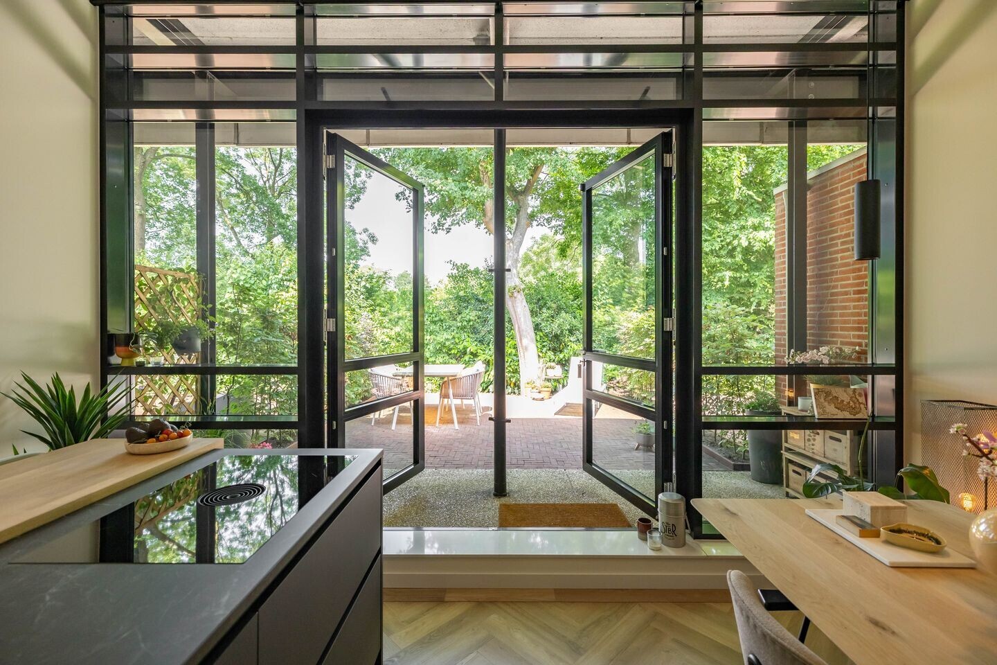 Appartement te koop: Van Schendelstraat 1-16, Groningen