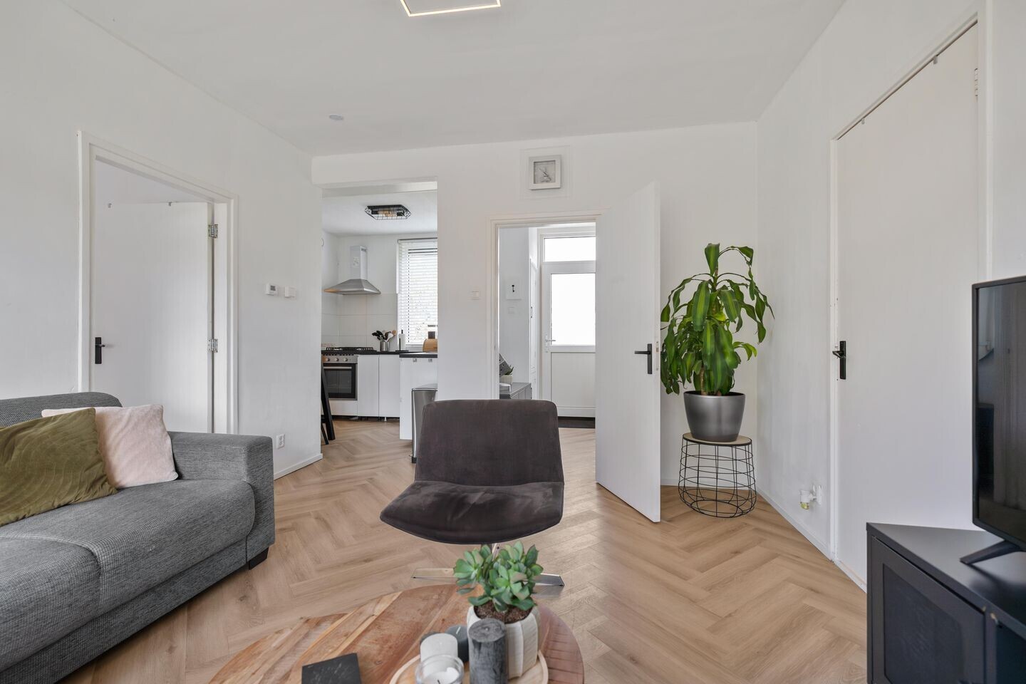 Appartement te koop: Reviusstraat 181, Groningen
