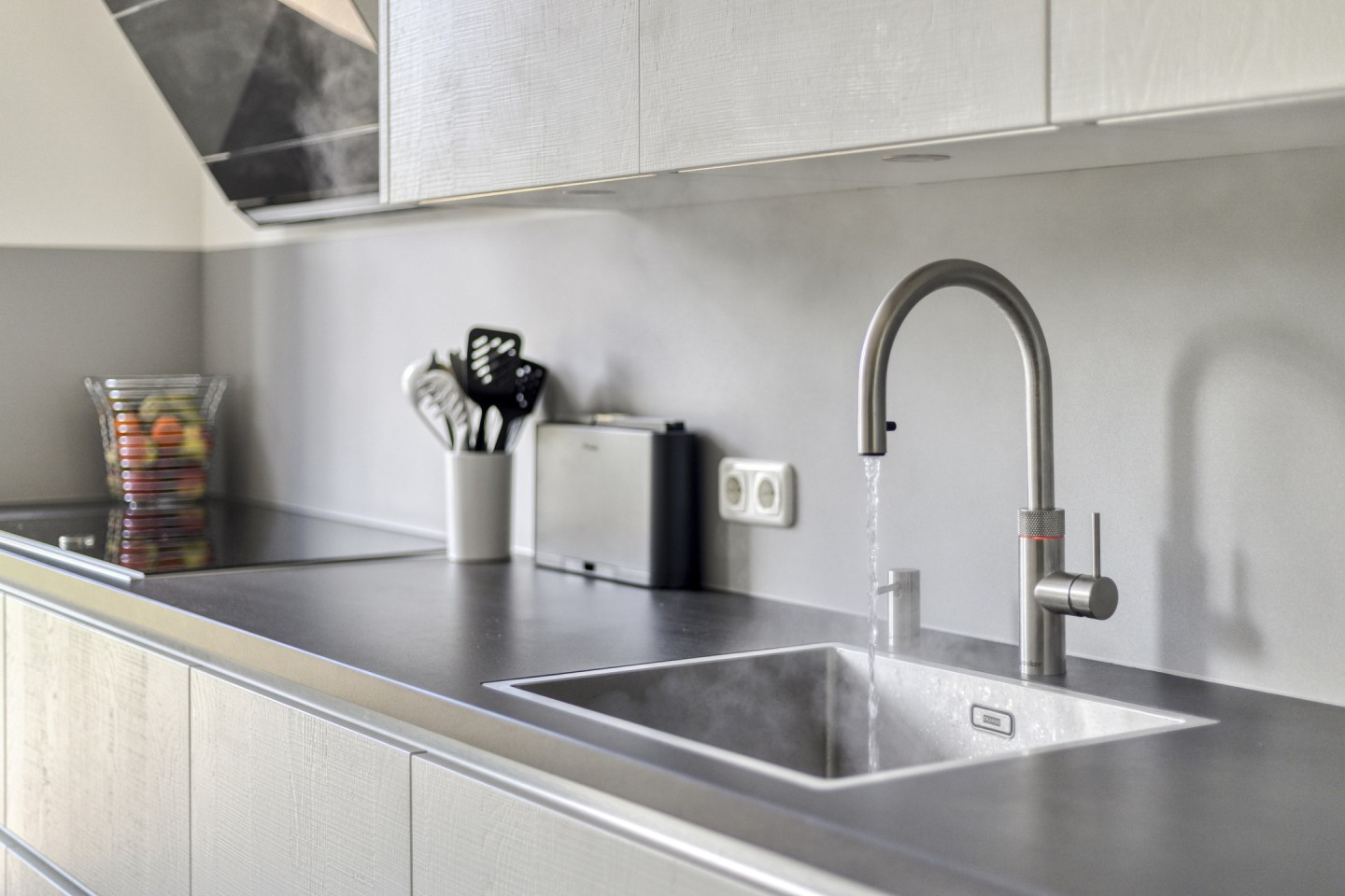 Tussenwoning te koop: Belcamposingel 98, Groningen