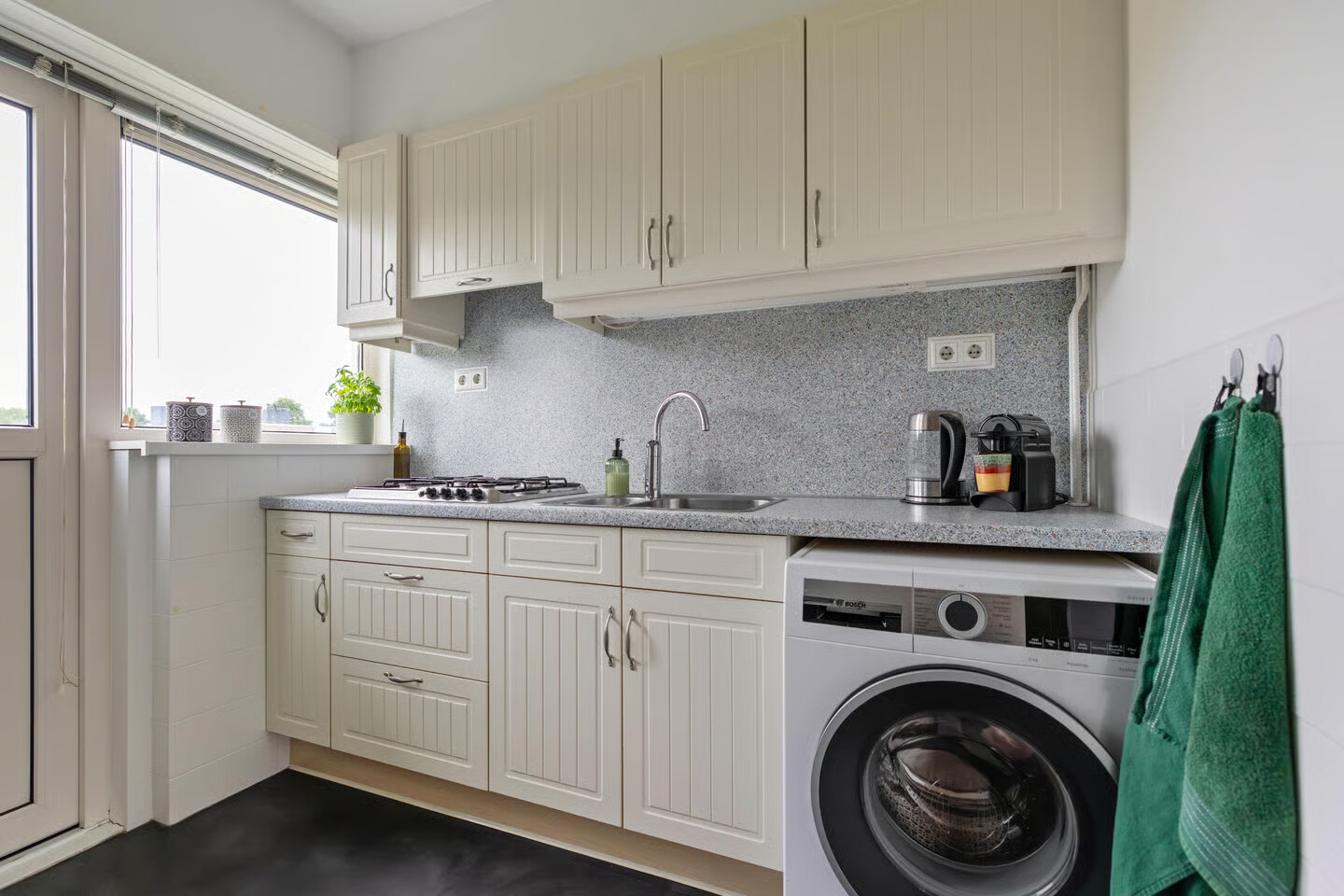 Appartement te koop: Van Ketwich Verschuurlaan 207, Groningen