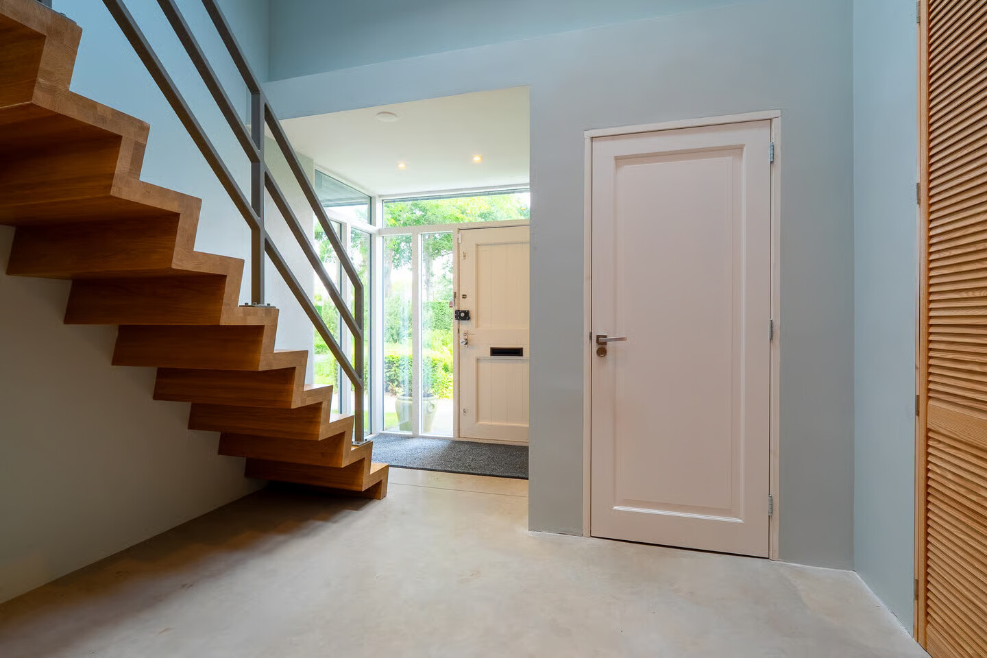 Vrijstaande woning te koop: Van de Woestijnelaan 1, Groningen