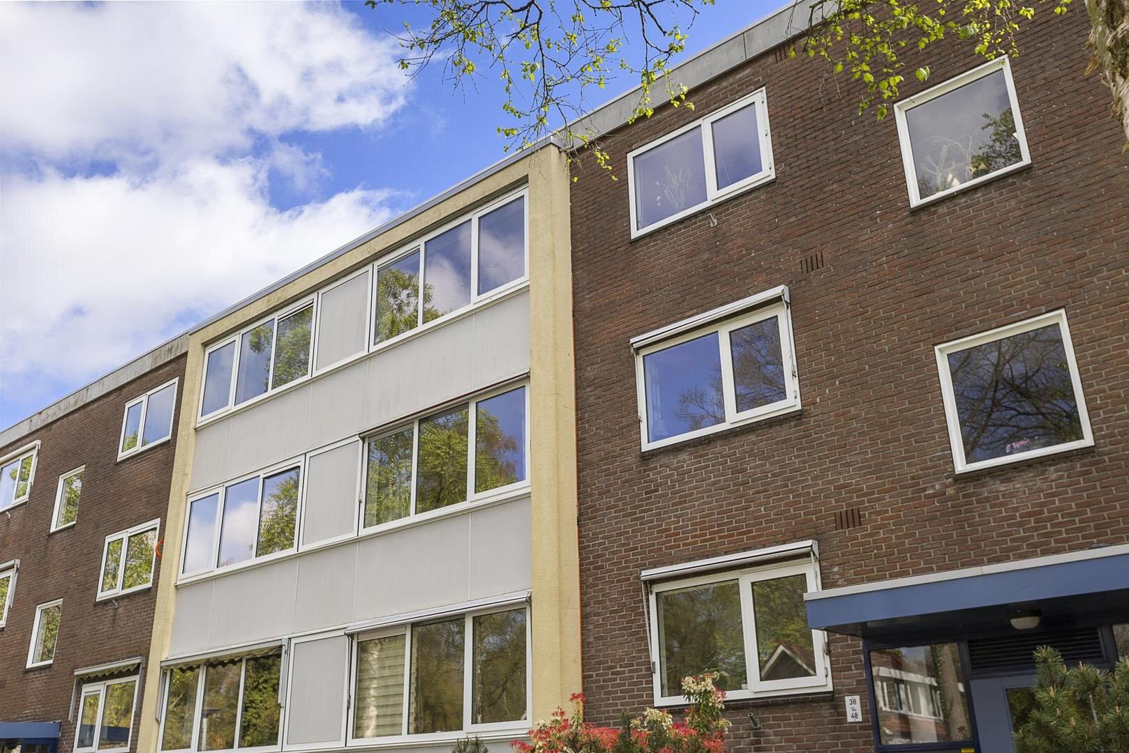 Appartement te koop: Thorbeckelaan 42, Groningen