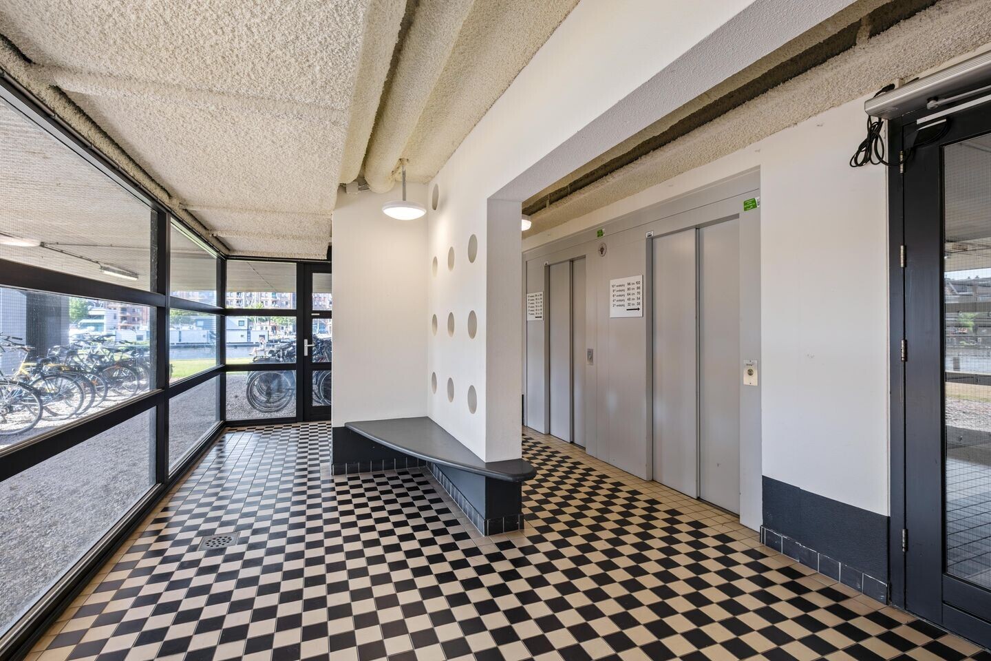 Appartement te koop: De Brink 100, Groningen